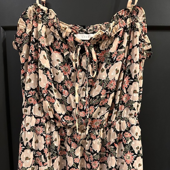 Floral mini dress brand is Lish size is small - Picture 2 of 3